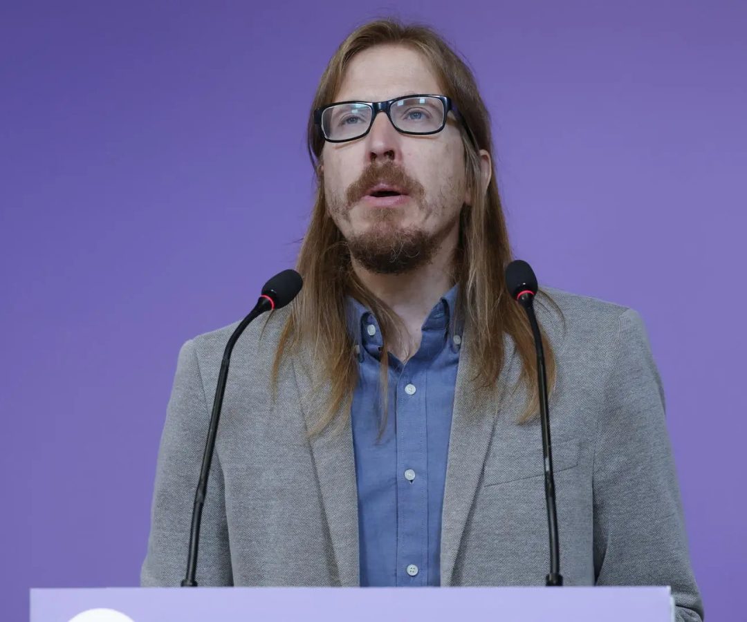 El secretario de Organización y portavoz de Podemos, Pablo Fernández.EFE