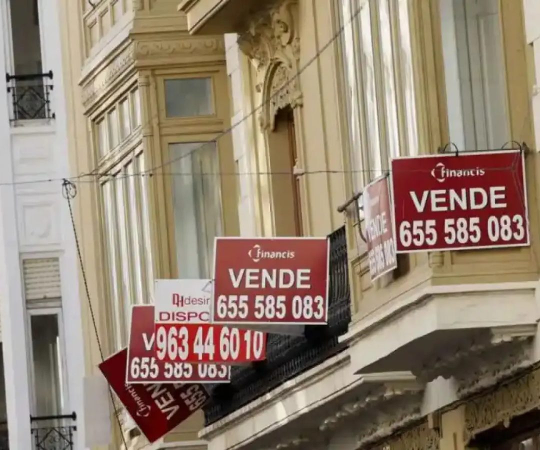 Pisos a la venta en una gran ciudad.EFE