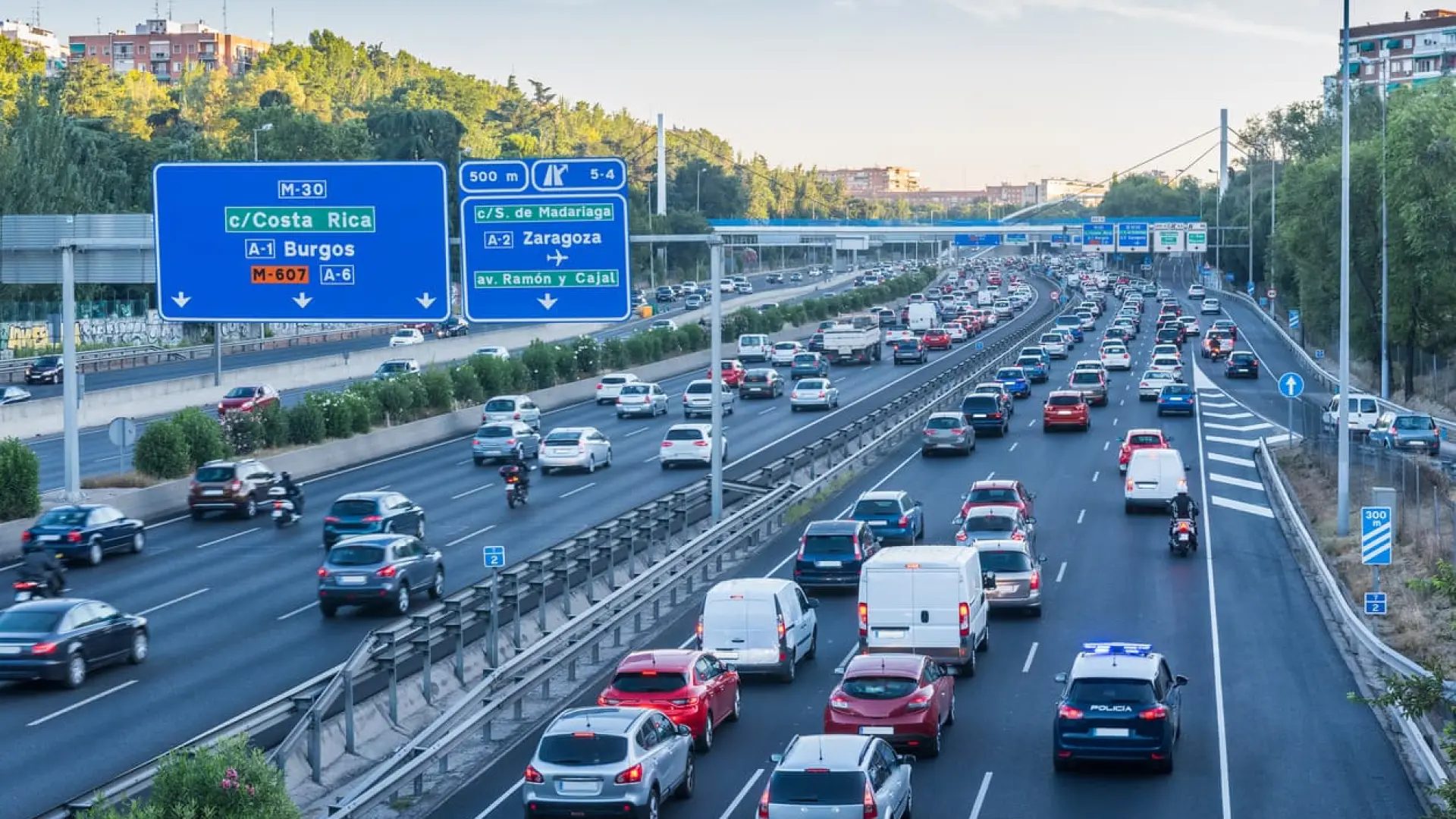 La M-30 de Madrid en hora punta.iStock