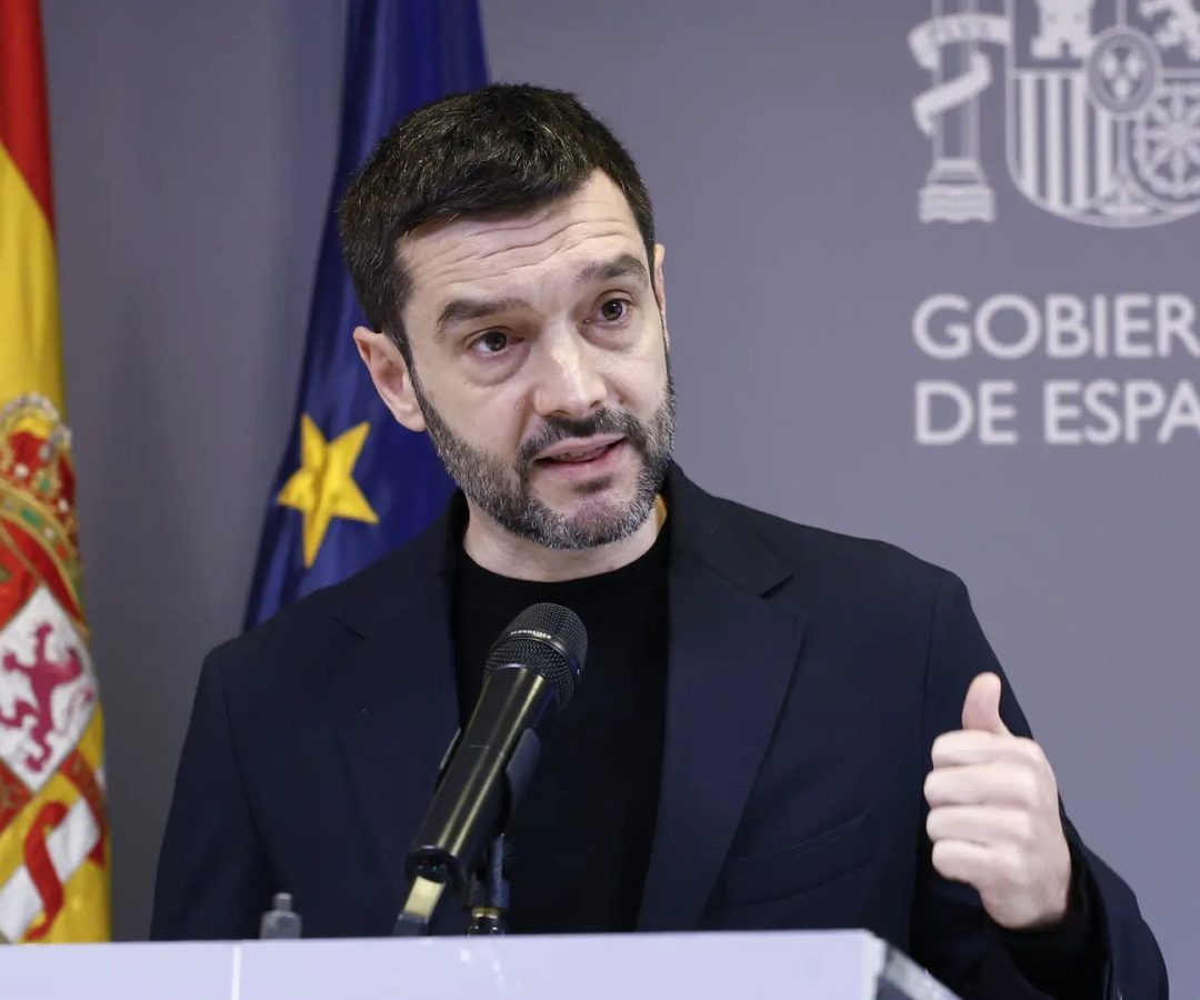 El ministro de Derechos Sociales, Consumo y Agenda 2030, Pablo BustinduyRodrigo Jiménez