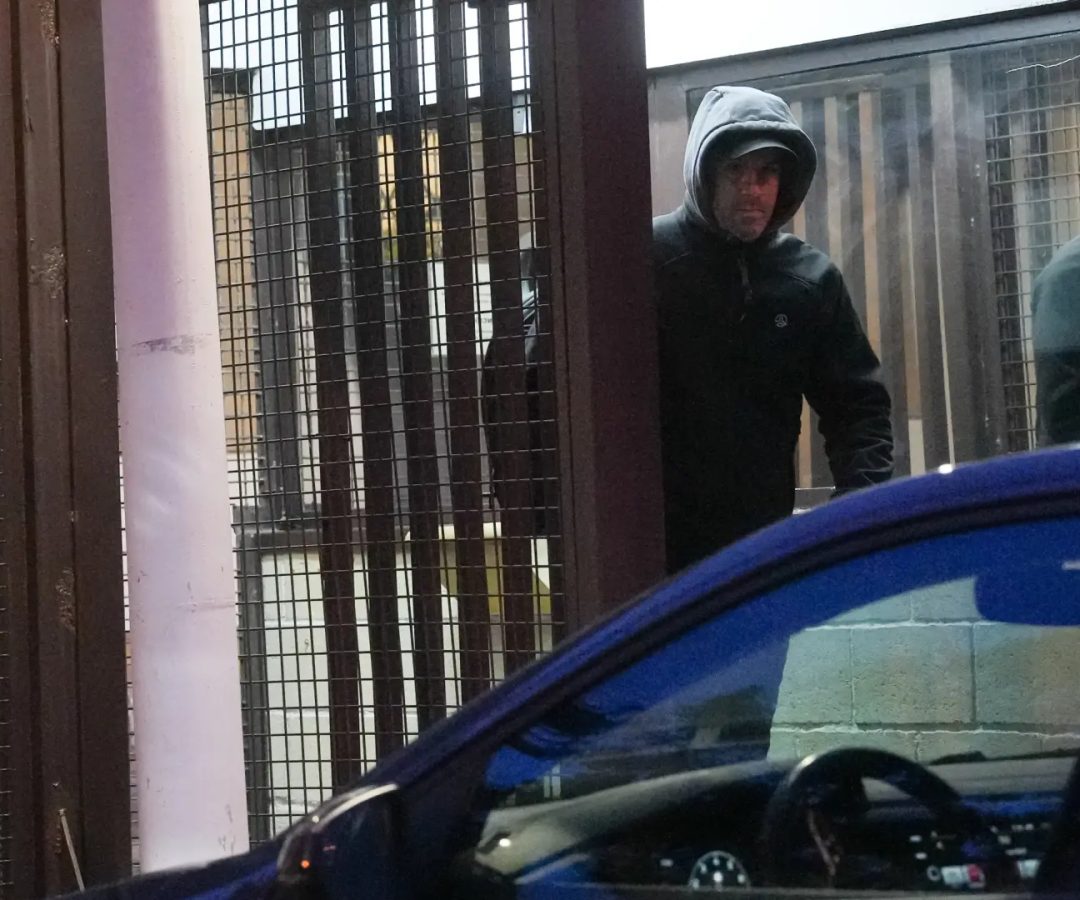 El exjefe militar de ETA Garikoitz Aspiazu Rubina, alias 'Txeroki', saliendo de la cárcel.Jose Ignacio Unanue / Europa Press