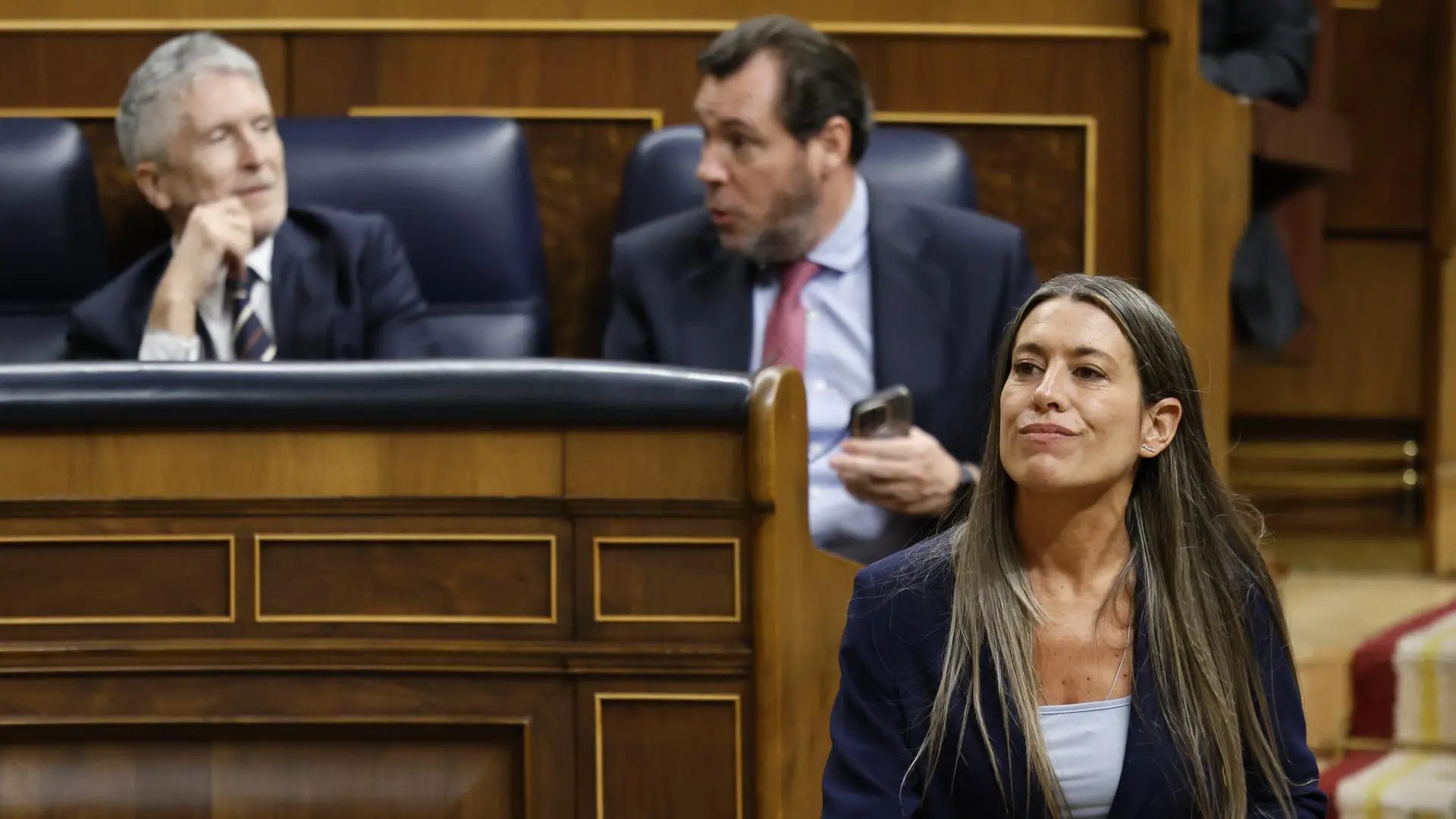 La portavoz de Junts, Míriam Nogueras durante el pleno del Congreso donde este miércoles, el presidente del Gobierno, Pedro Sánchez, ha comparecido para hablar sobre la crisis ferroviaria tras los accidentes de Adamuz (Córdoba) y Barcelona, y sobre la agenda internacional. EFE/MariscalMariscal