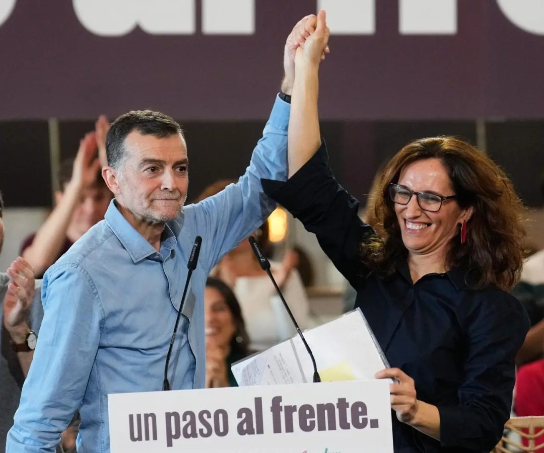 Mónica García, junto a Antonio Maíllo y Ernest Urtasun, en el acto del 21 de febrero.EFE