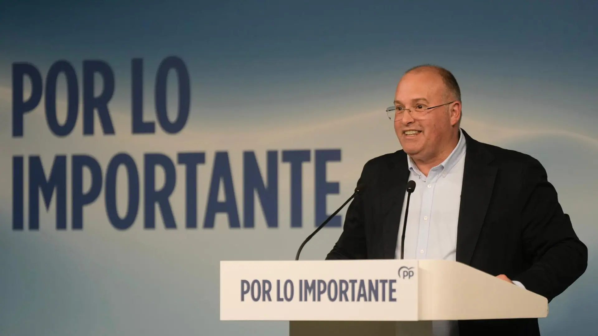 El secretario general del Partido Popular, Miguel Tellado, en una rueda de prensa.
