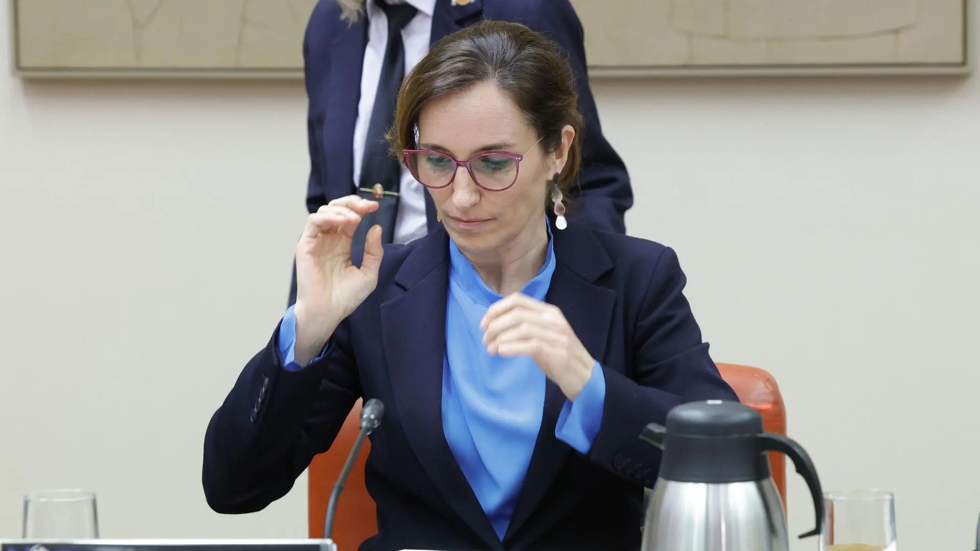 MADRID, 17/03/2026.- La ministra de Sanidad, Mónica García, asiste a la comisión de Sanidad que se celebra, este martes, en el Congreso de los Diputados en Madrid. EFE/ZipiZIPI