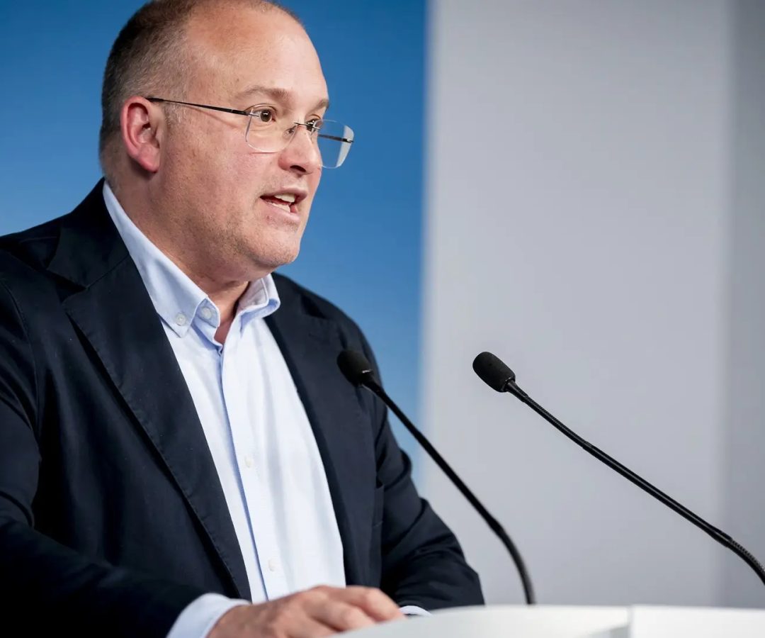 El secretario general del Partido Popular, Miguel Tellado, durante una rueda de prensa en Génova.EP