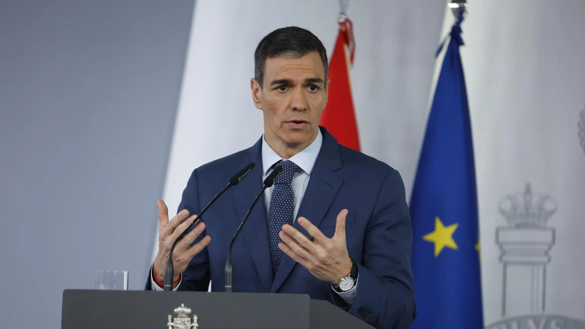El presidente del Gobierno, Pedro Sánchez, durante su comparecencia este viernes para explicar el plan anticrisis.Javier Lizón