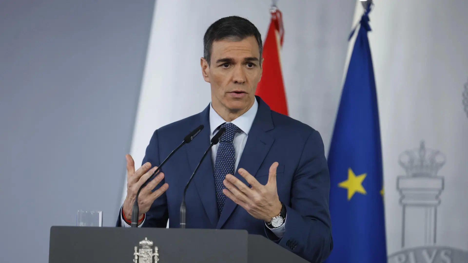 El presidente del Gobierno, Pedro Sánchez, durante su comparecencia este viernes, tras finalizar la reunión del Consejo de Ministros extraordinario en la Moncloa.EFE