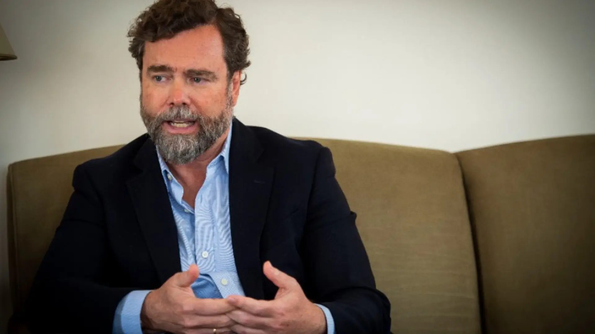 Conforme a los criterios de