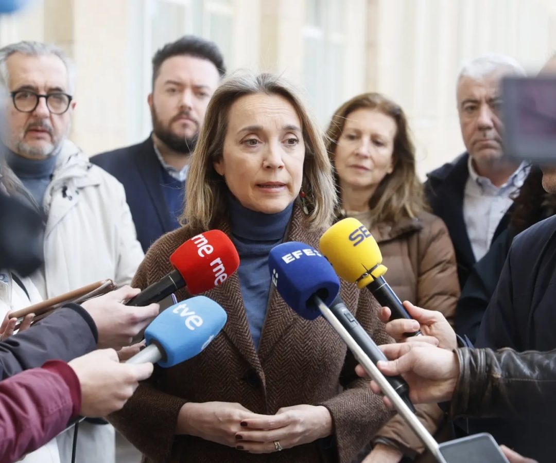 La vicesecretaria de Regeneración Institucional, Cuca Gamarra, este domingo en Logroño.EP