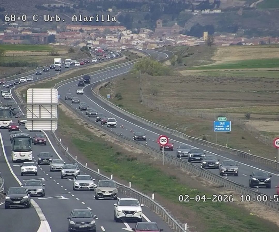 Trafico en la A-3 este Jueves Santo.DGT