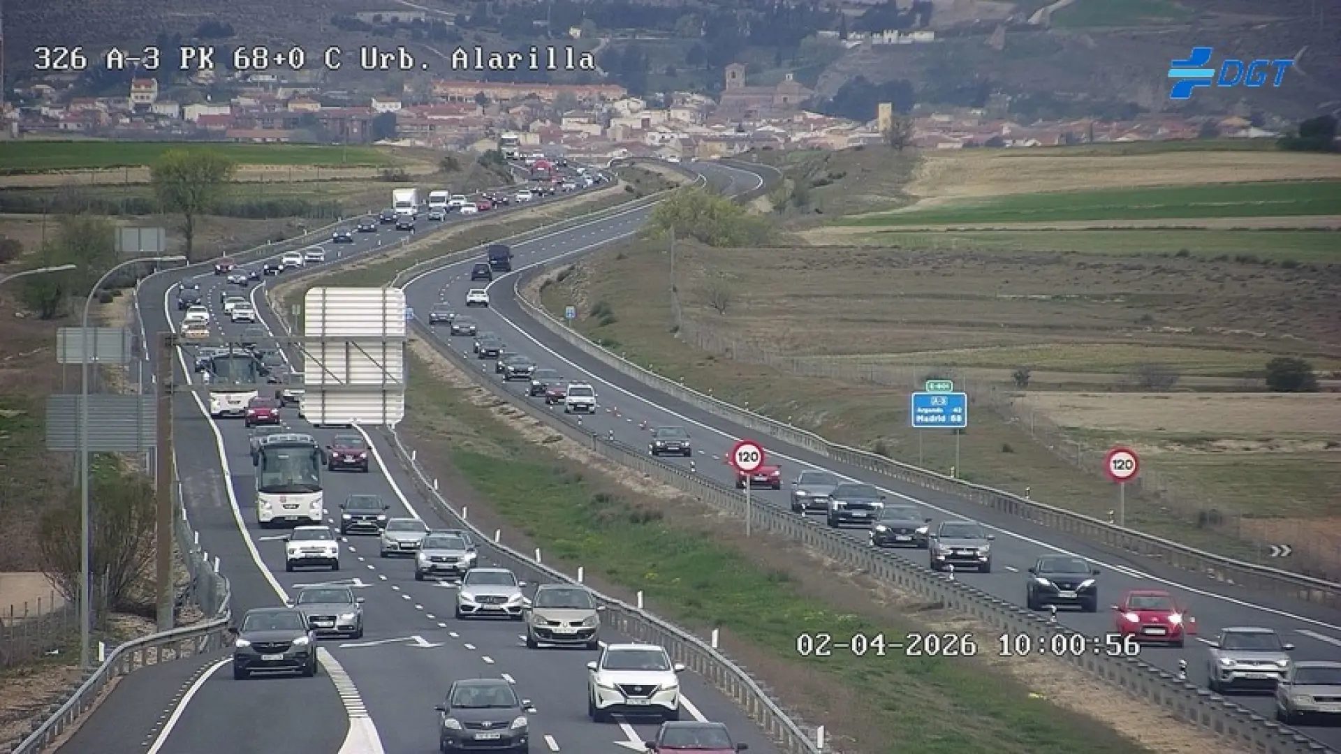 Trafico en la A-3 este Jueves Santo.DGT