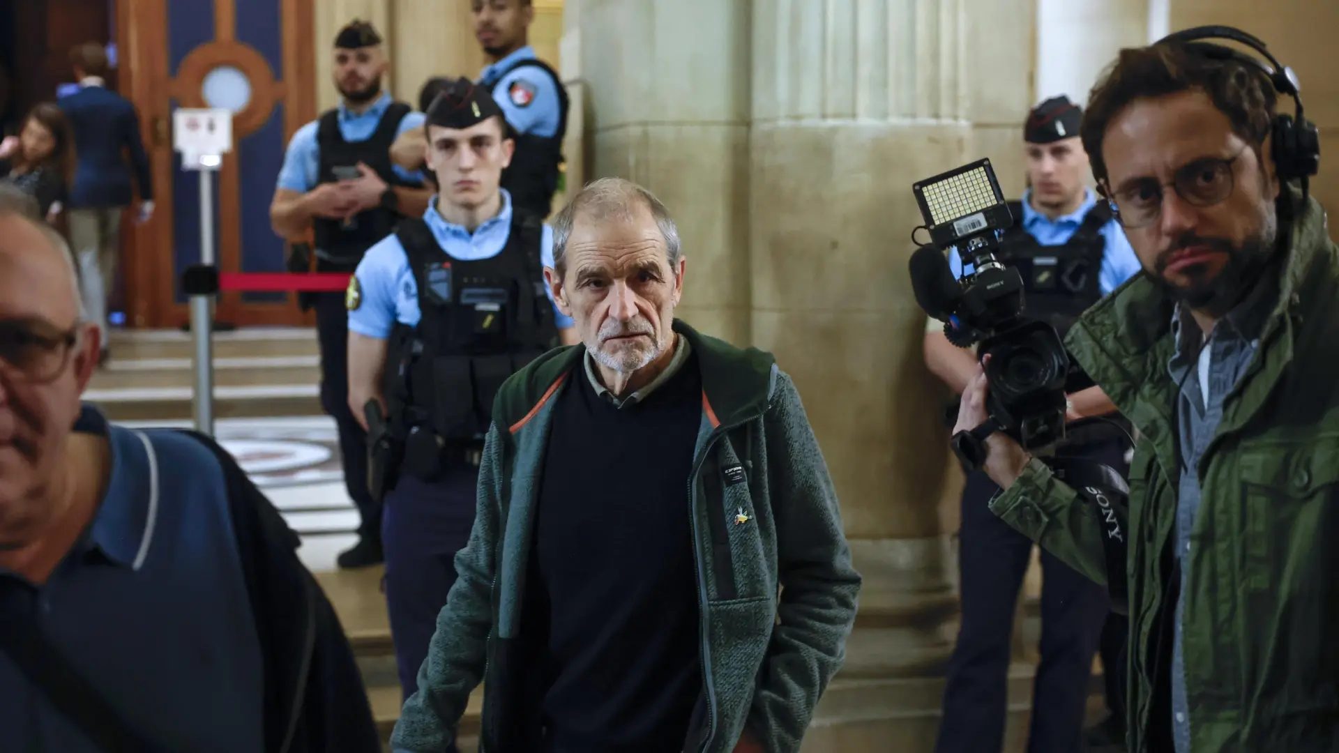 José Antonio Urrutikoetxea Bengoechea, alias Josu Ternera, llega al juzgado para su juicio de apelación en París.EFE