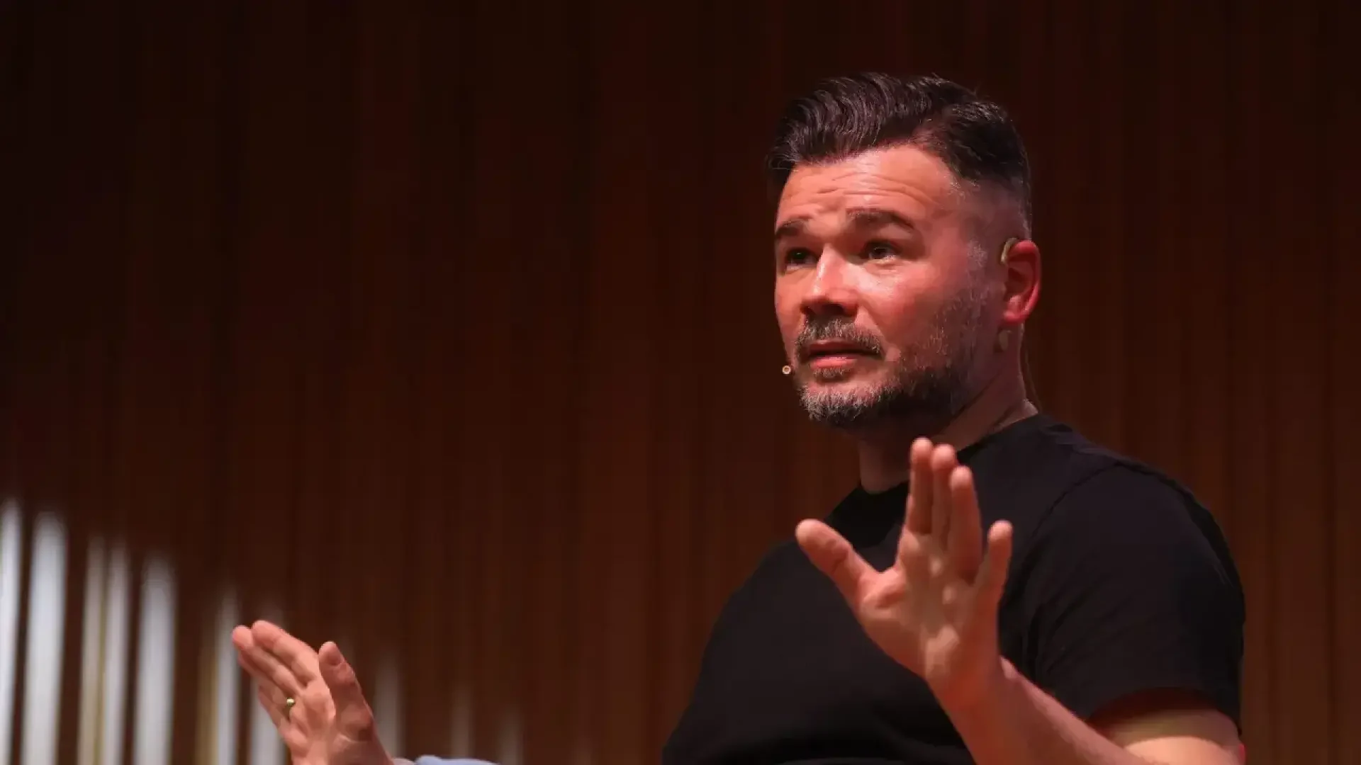 Conforme a los criterios de