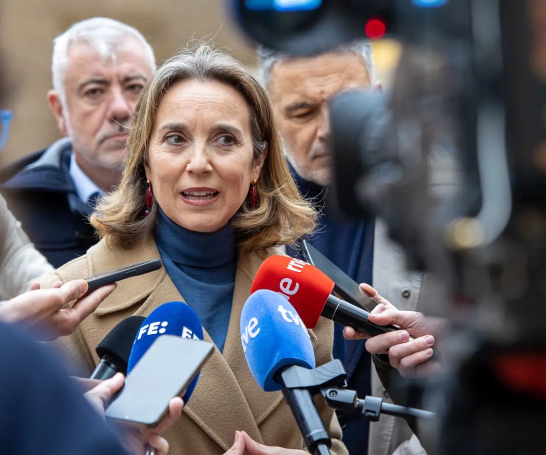 La vicesecretaria de Regeneración Institucional del Partido Popular, Cuca Gamarra, este domingo en Logroño.EFE