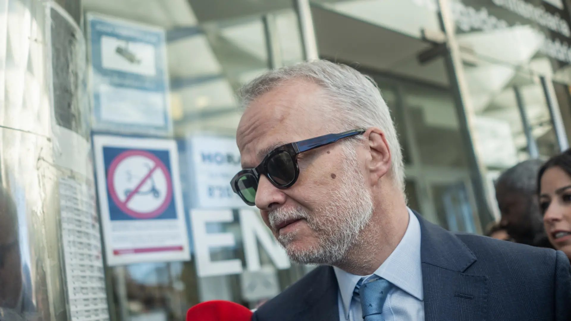 Antonio Camacho el abogado de Begoña Gómez en su llegada a los Juzgados de Plaza de Castilla.Cesar Vallejo Rodriguez
