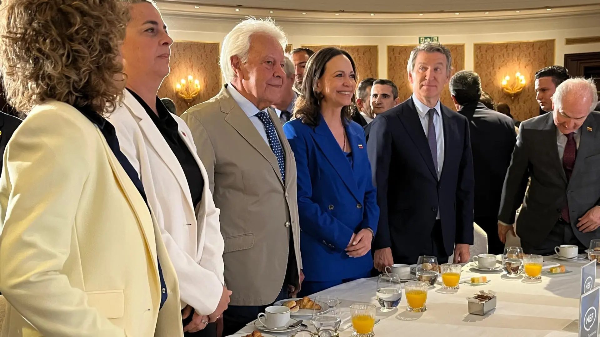 María Corina Machado, junto a Felipe González y Alberto Núñez Feijóo.20MINUTOS