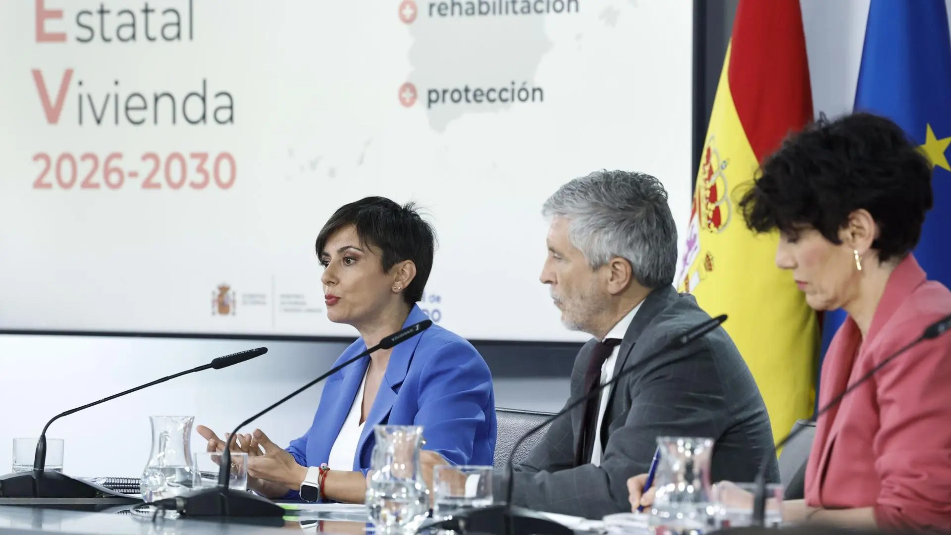 La ministra de Vivienda, Isabel Rodríguez, en la rueda de prensa de este martes.Chema Moya / EFE
