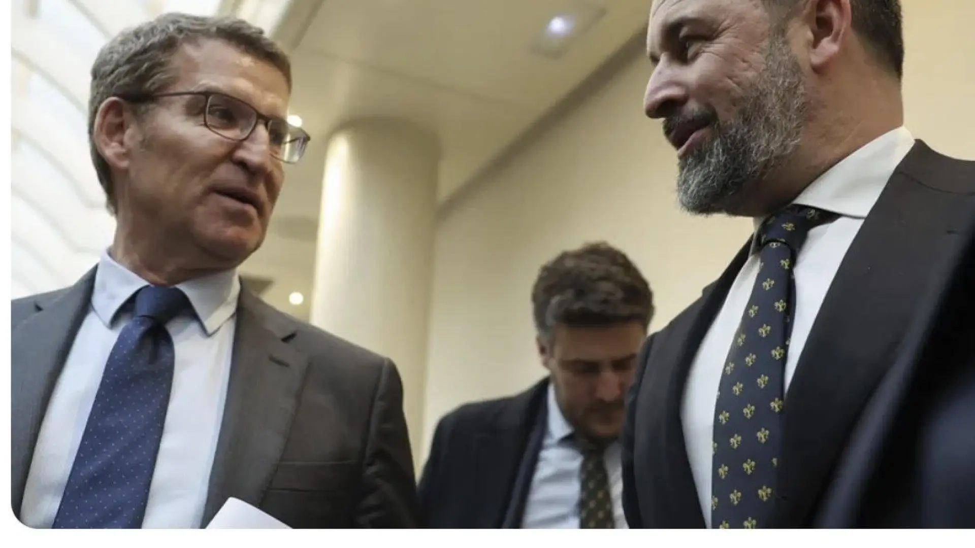 Feijó y Abascal pactan la indigna "prioridad nacional" en ExtremaduraKik Huesca. EFE