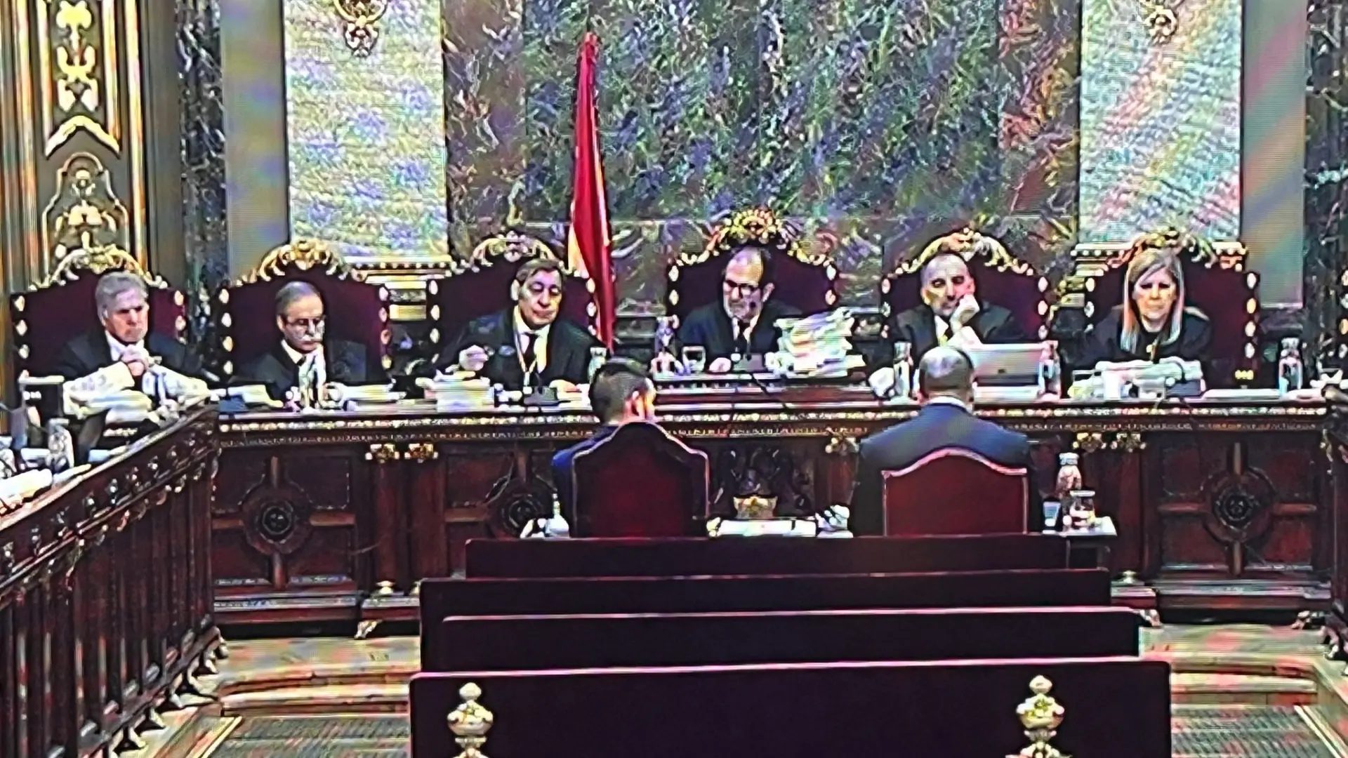 El teniente coronel Antonio Balas testifica junto a otro agente de la UCO en el Supremo.