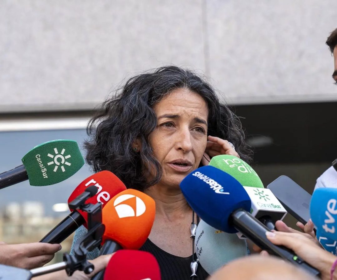 La madre de Gabriel Cruz, Patricia Ramírez, atiende a los medios a la salida del Juzgado, en una imagen de archivo.Europa Press / Marian León