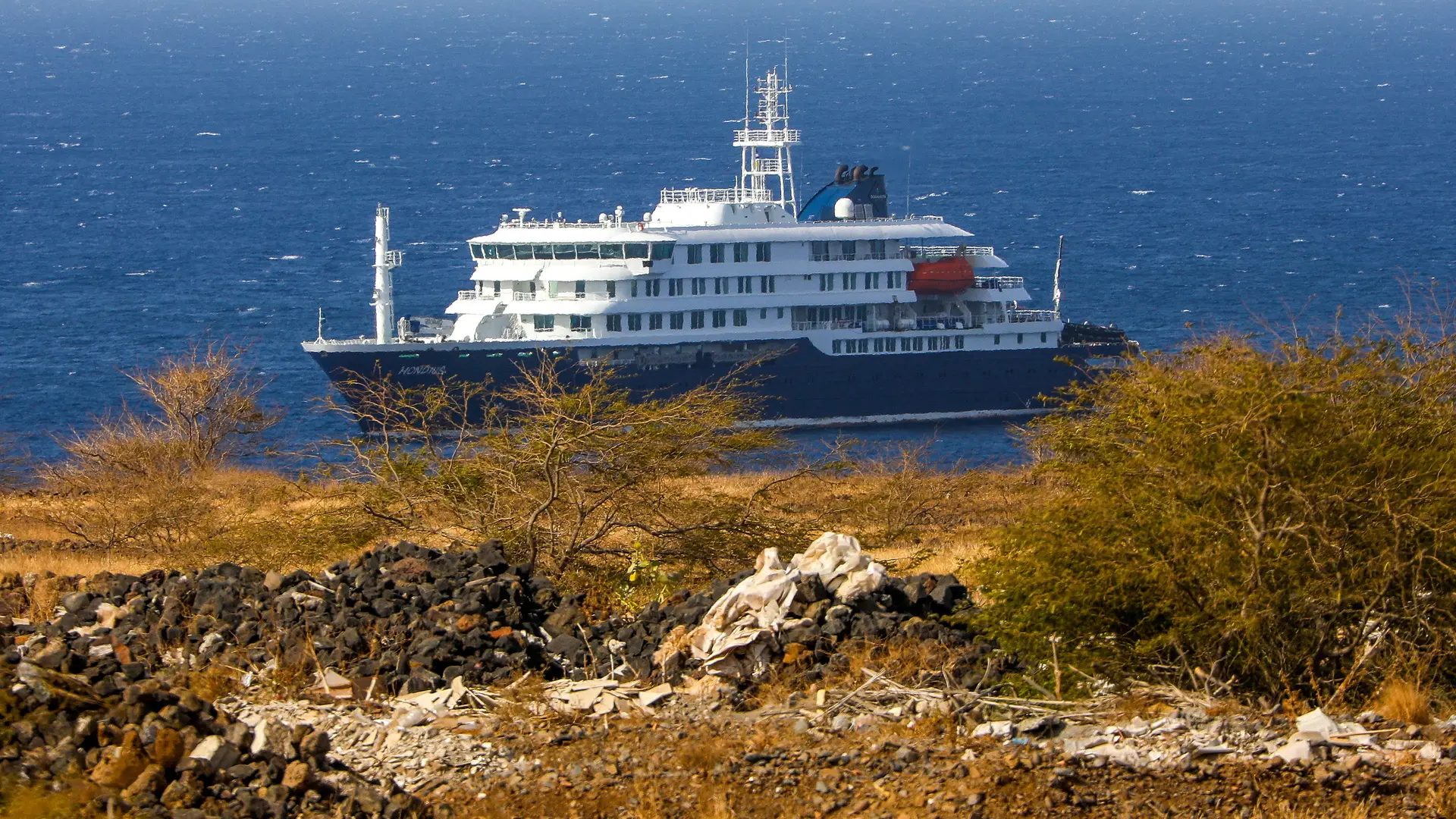 Imagen del crucero en las costas de Cabo Verde EFE/EPA/ELTON MONTEIROELTON MONTEIRO