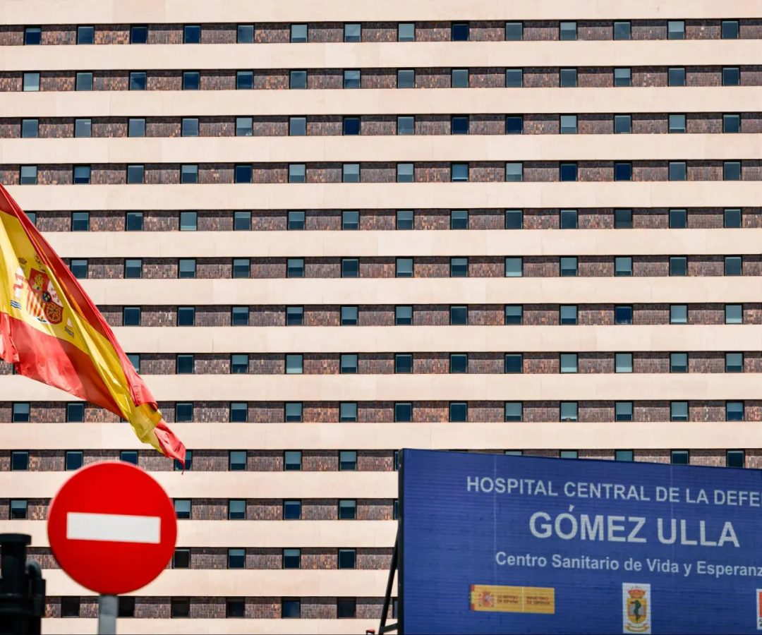 Fachada del Hospital Gómez Ulla.Europa Press / Carlos Lujan
