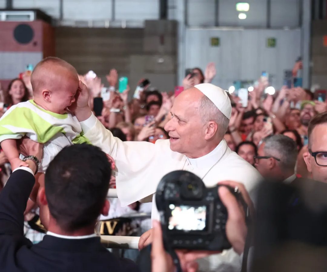 El Papa León XIV en su entrada al Pabellón 3 de Ifema para despedirse de los voluntarios.Europa Press
