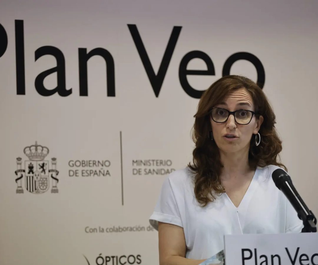 La ministra de Sanidad, Mónica García, durante la presentación de la Campaña del Plan Veo.EFE