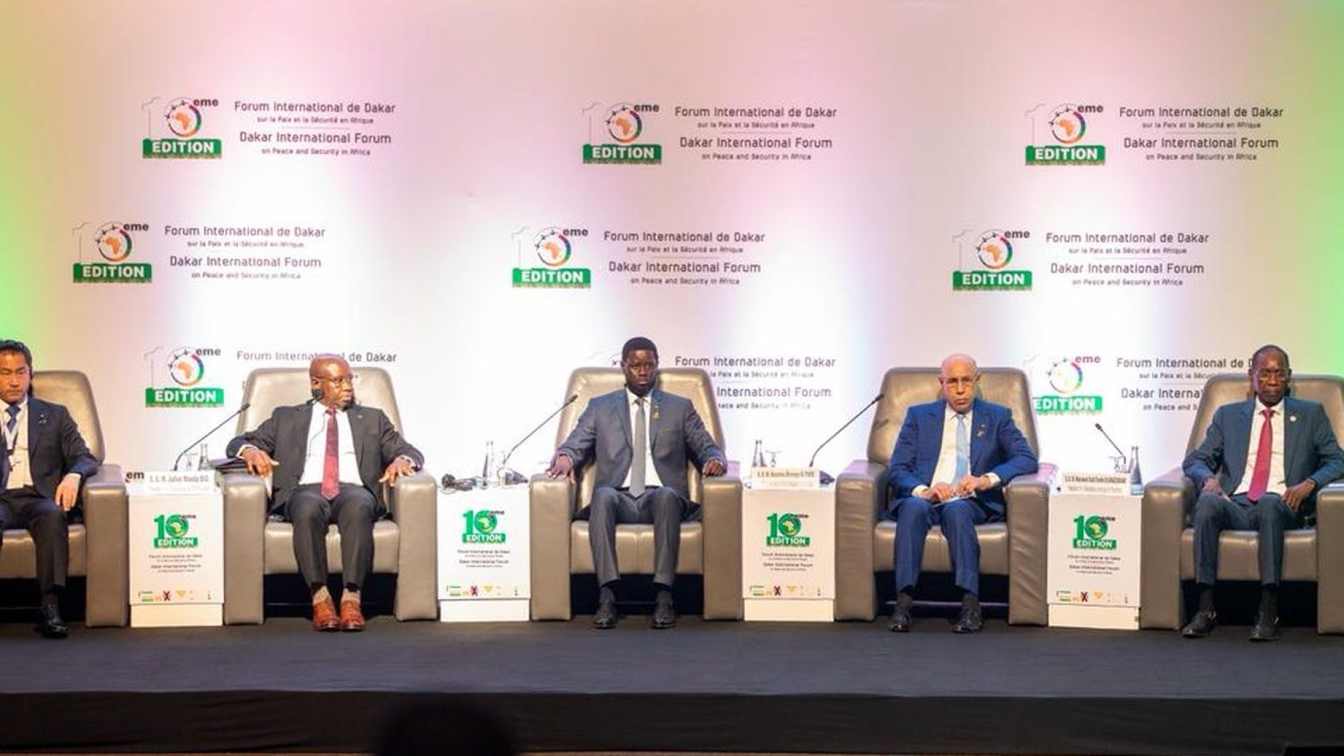 © FÓRUM INTERNACIONAL DE DACAR