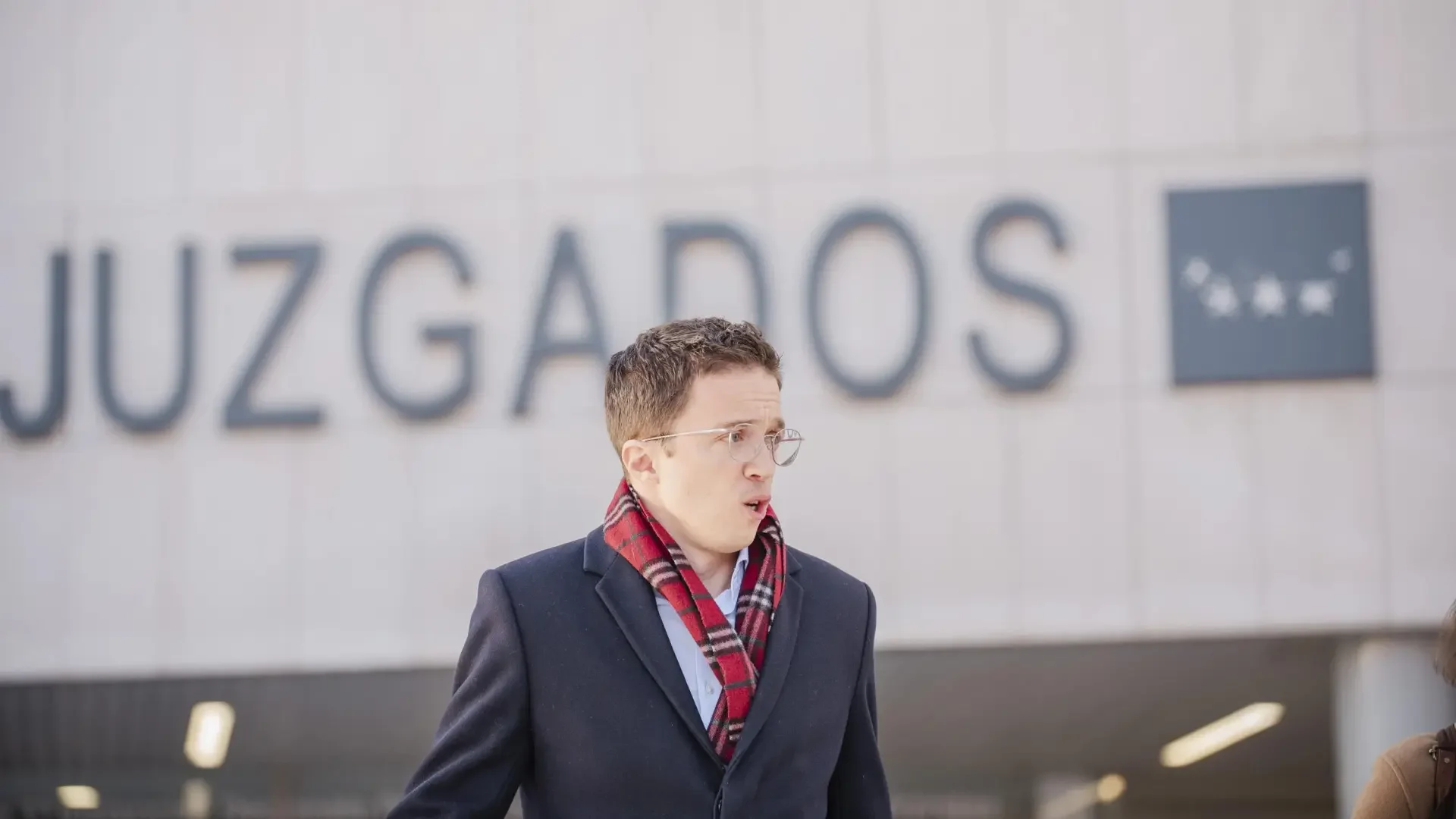 el-exportavoz-de-sumar-en-el-congreso-inigo-errejon-sale-de-declarar-en-los-juzgados-de-plaza-de-cas.webp
