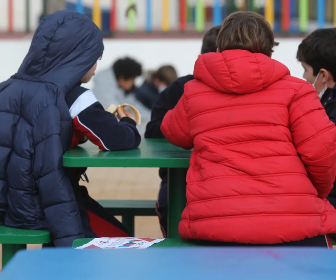 Niños jugando en el recreo del colegio, en una imagen de archivo.ISABEL INFANTES