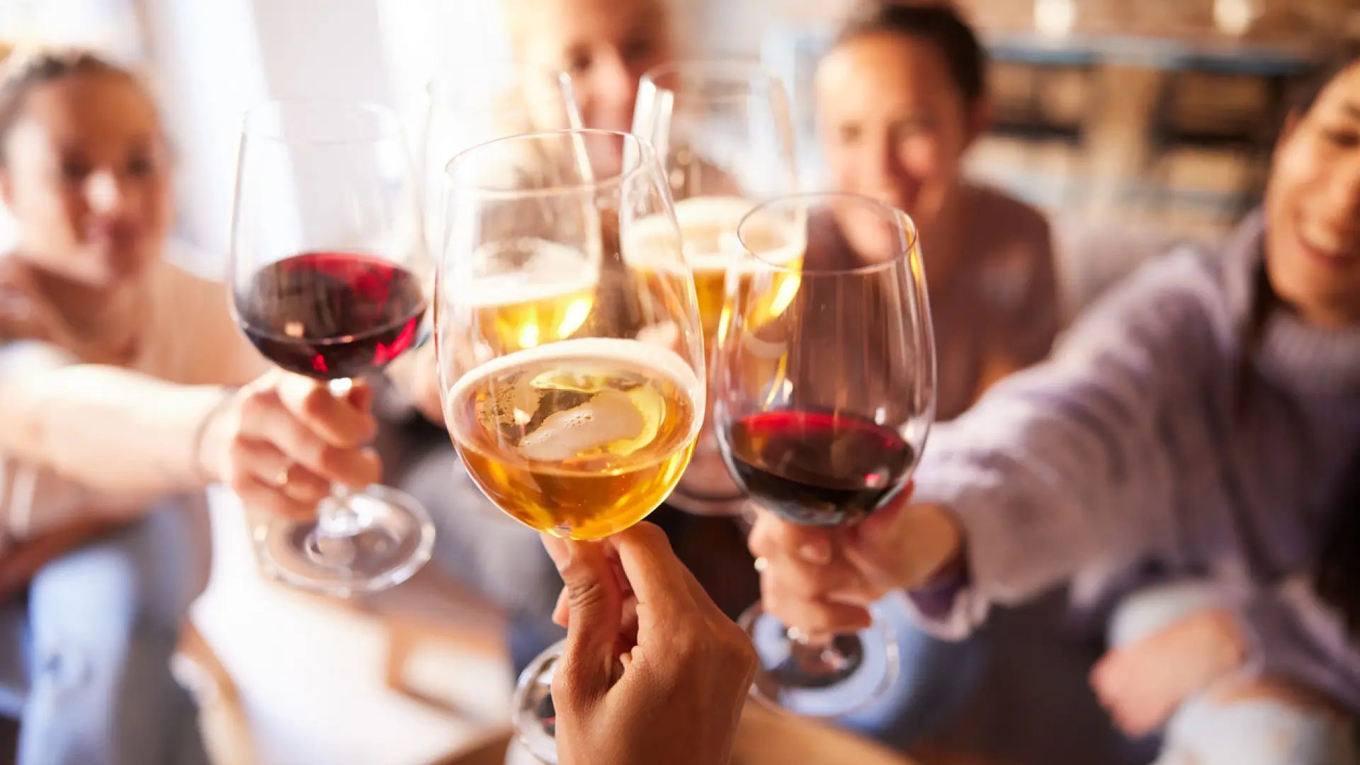 El consumo de alcohol diario desciende entre los jóvenes.elCASANELLES